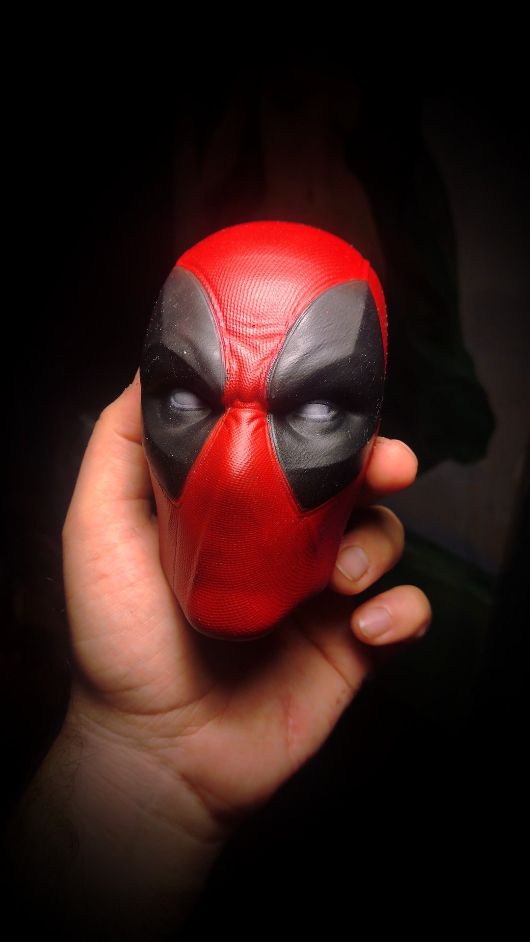 Deadpool Magnet